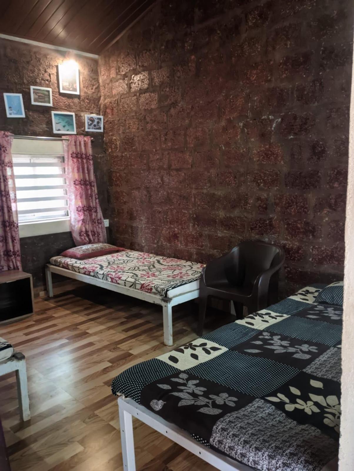 Riverstone Riverfront Stay 고카르나 객실 사진
